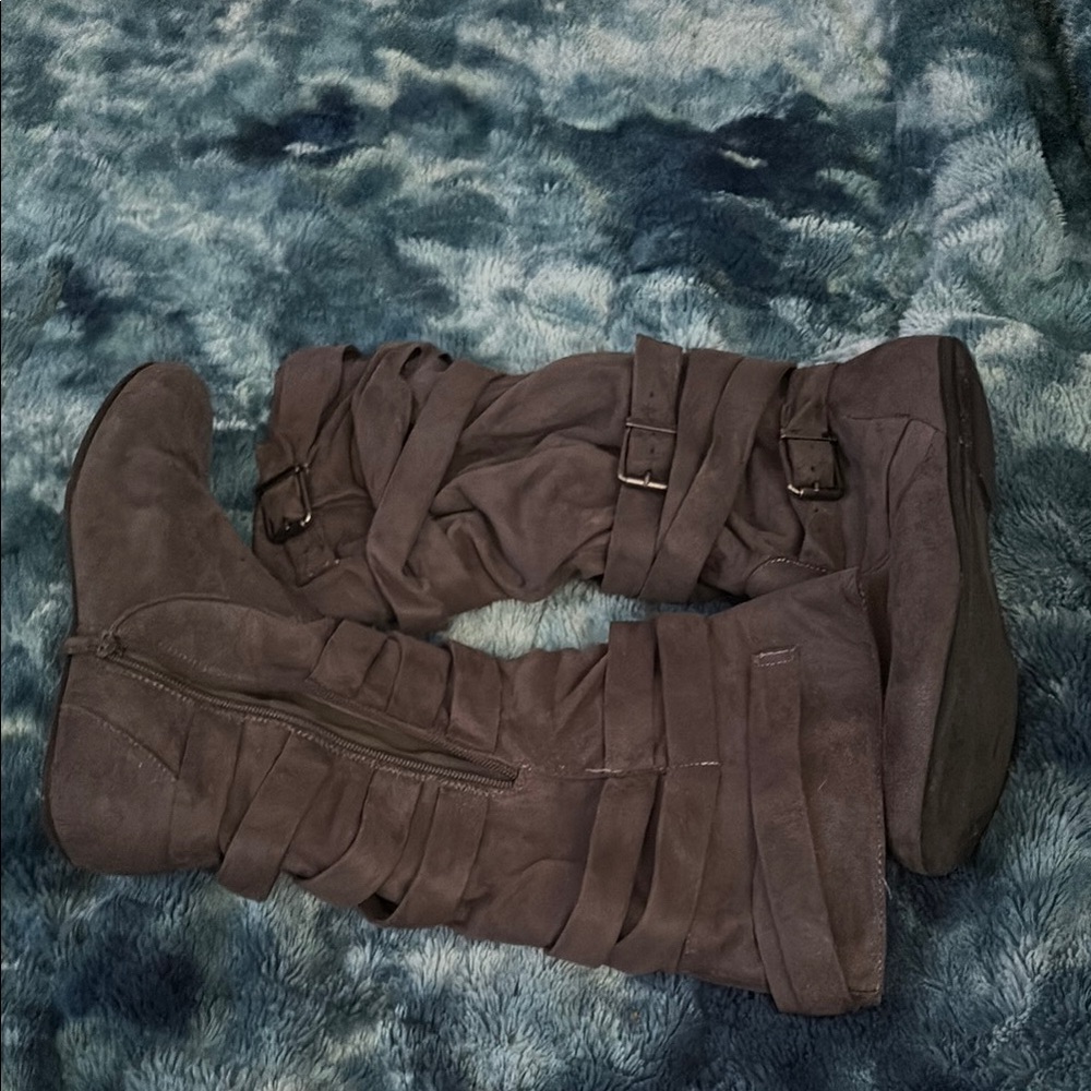 Gray Over the Knee Boots with Stylish Design